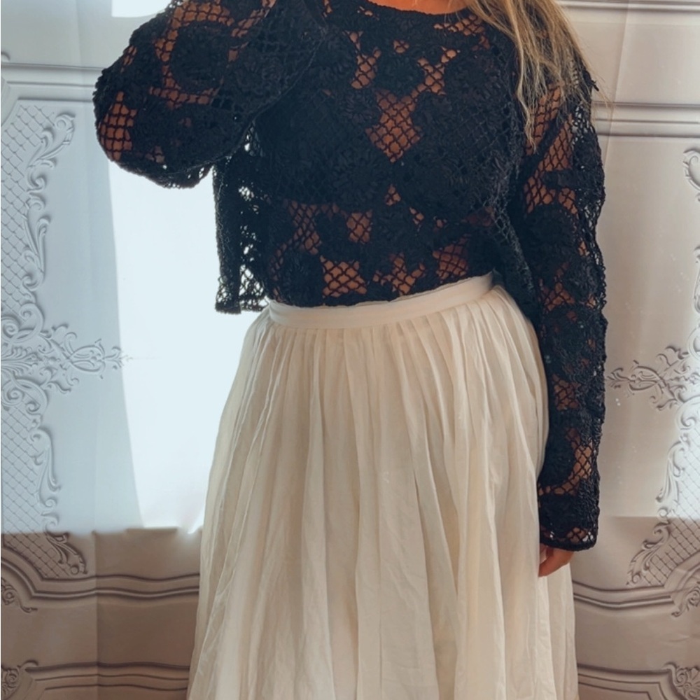 NEW ! ZARA VACATION MIDI SKIRT
COLLECTION
🚨FIRM PRICE NO DISCOUNT ON THIS SKIRT - Picture 11 of 16